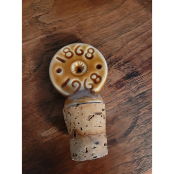 Vintage 1963 Jim Beam Centennial Decanter - Picture 3 of 6